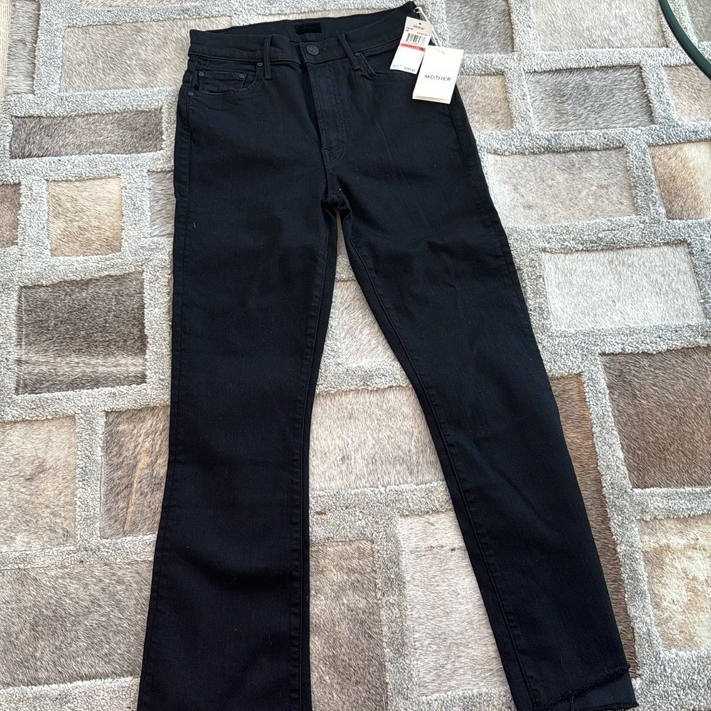 Mother jeans “The insider crop step fray” in the color “not guilty”
